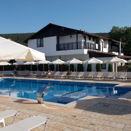 Guest House Bukor Shtepi Mandrica Экстерьер фото