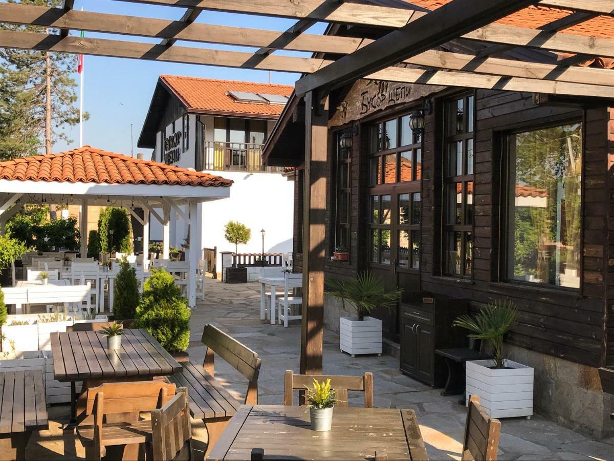 Guest House Bukor Shtepi Mandrica Экстерьер фото