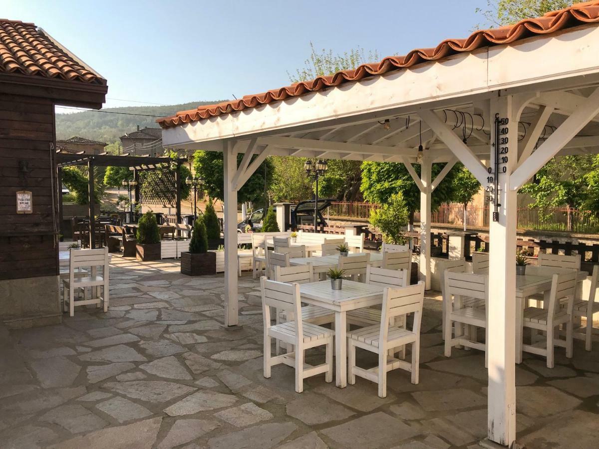 Guest House Bukor Shtepi Mandrica Экстерьер фото