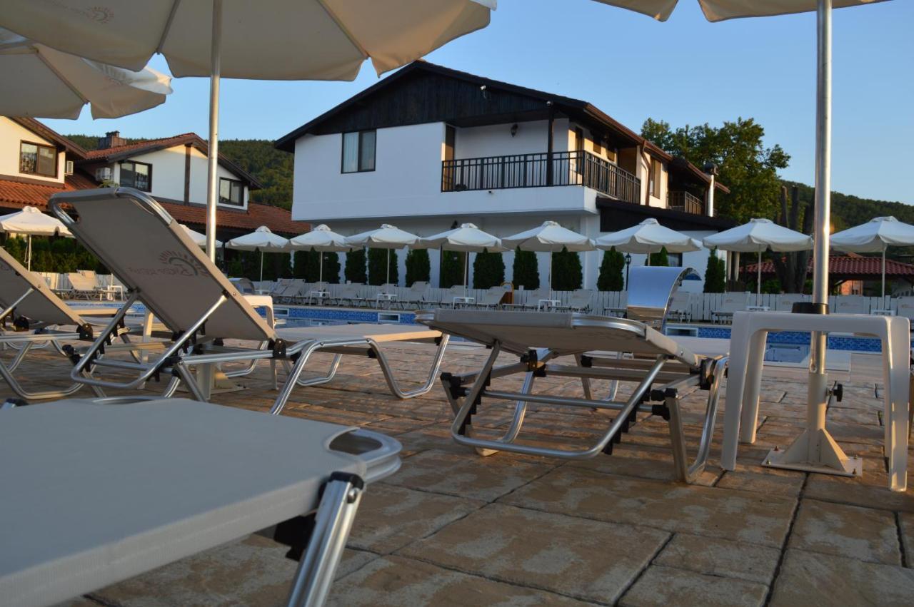 Guest House Bukor Shtepi Mandrica Экстерьер фото