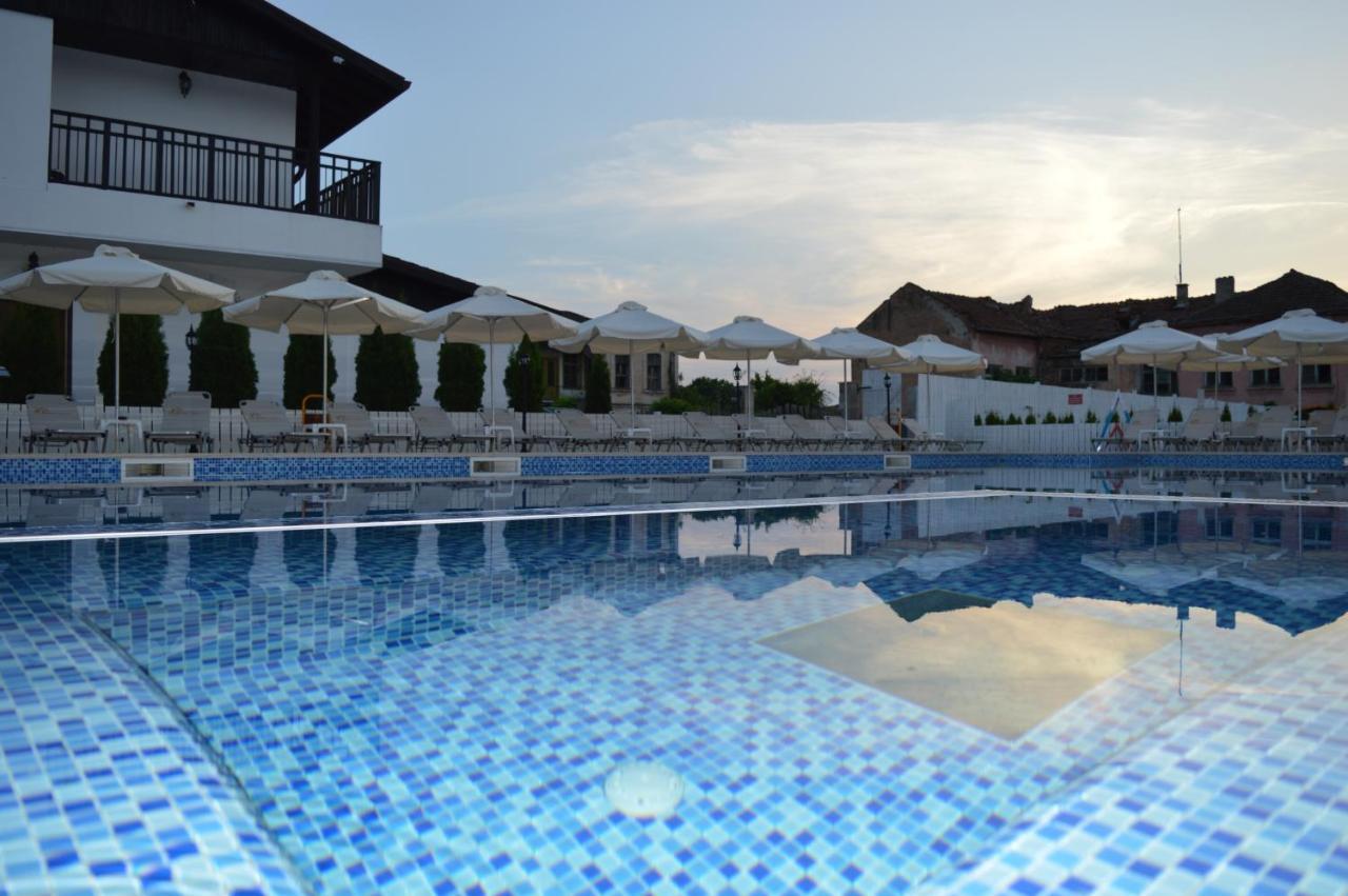 Guest House Bukor Shtepi Mandrica Экстерьер фото